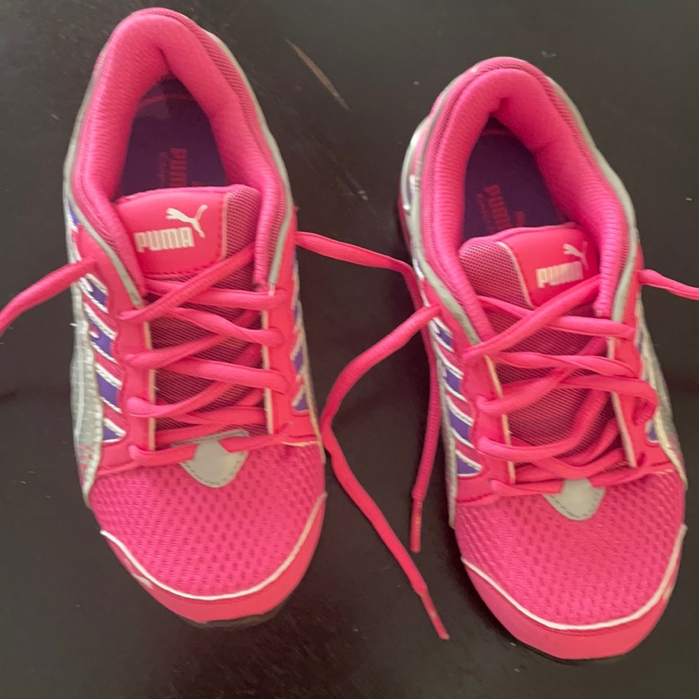 Puma sneakers US 1 NEVER used